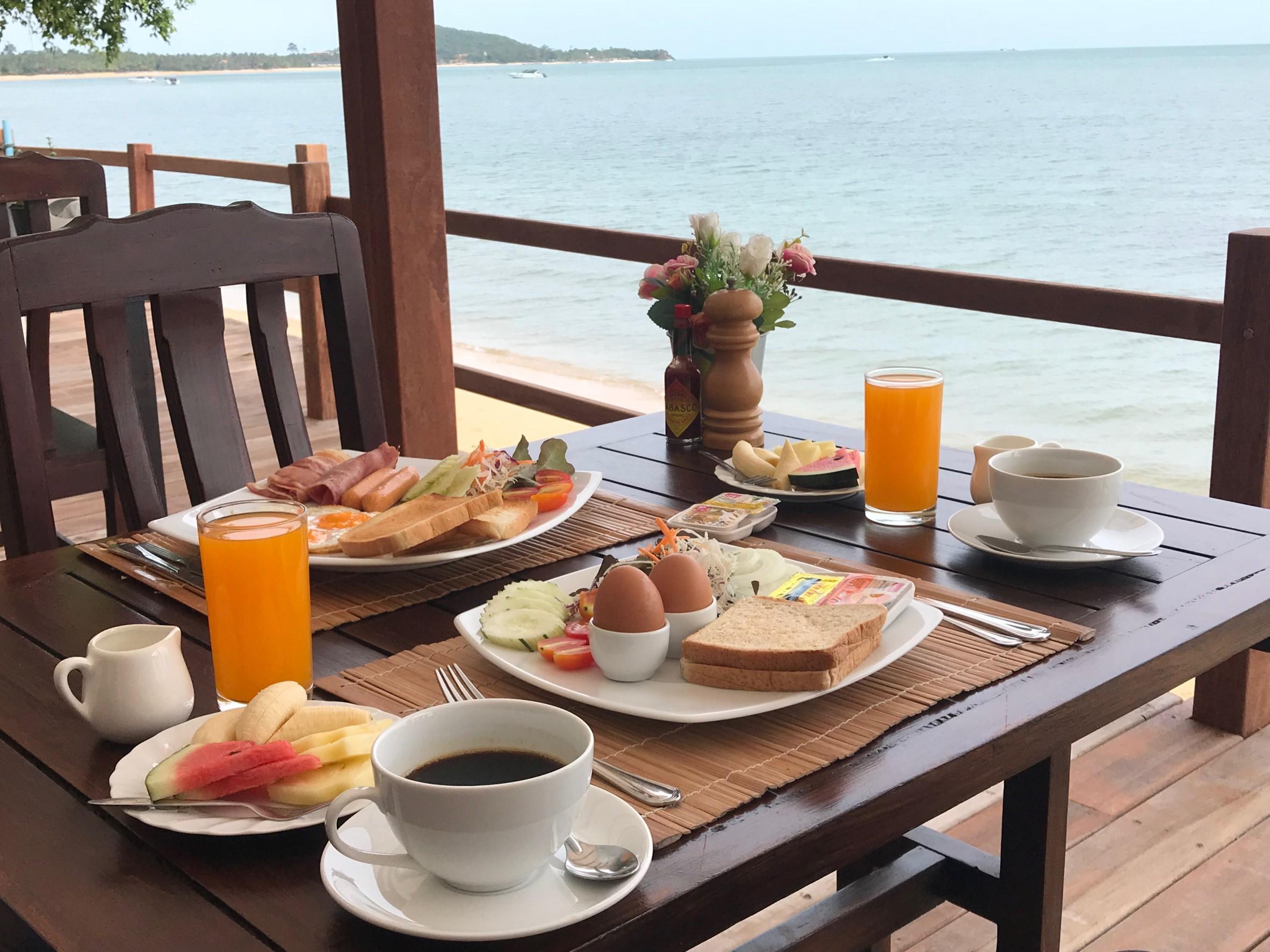 Adarin Beach Resort Маенам Экстерьер фото