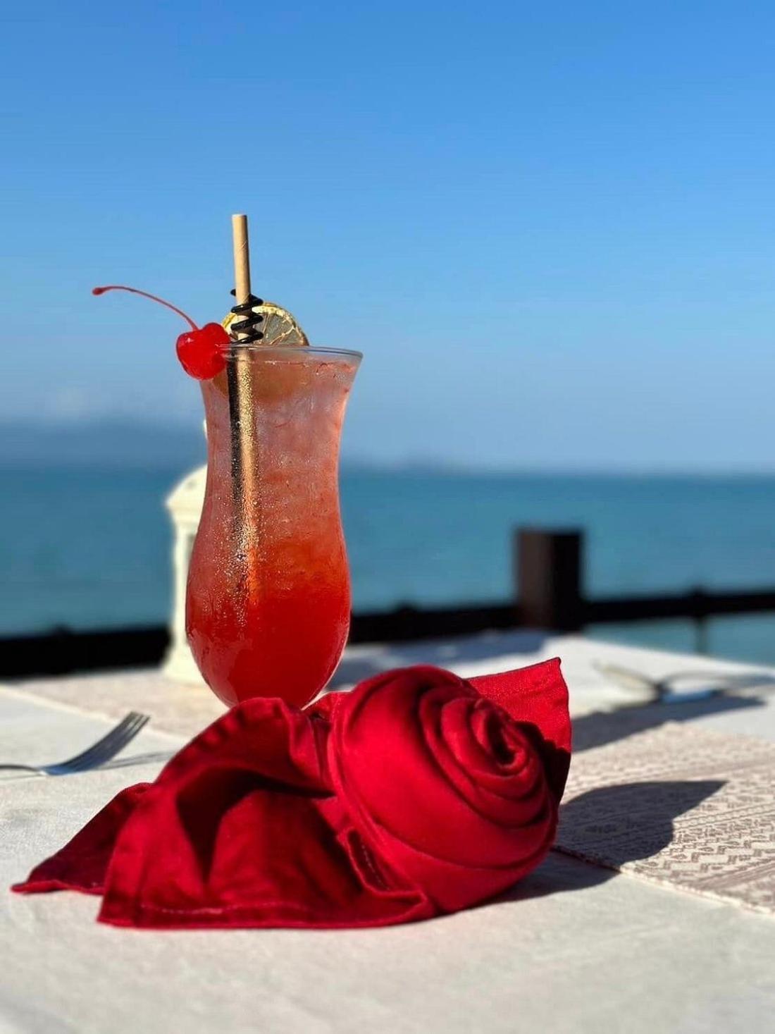 Adarin Beach Resort Маенам Экстерьер фото