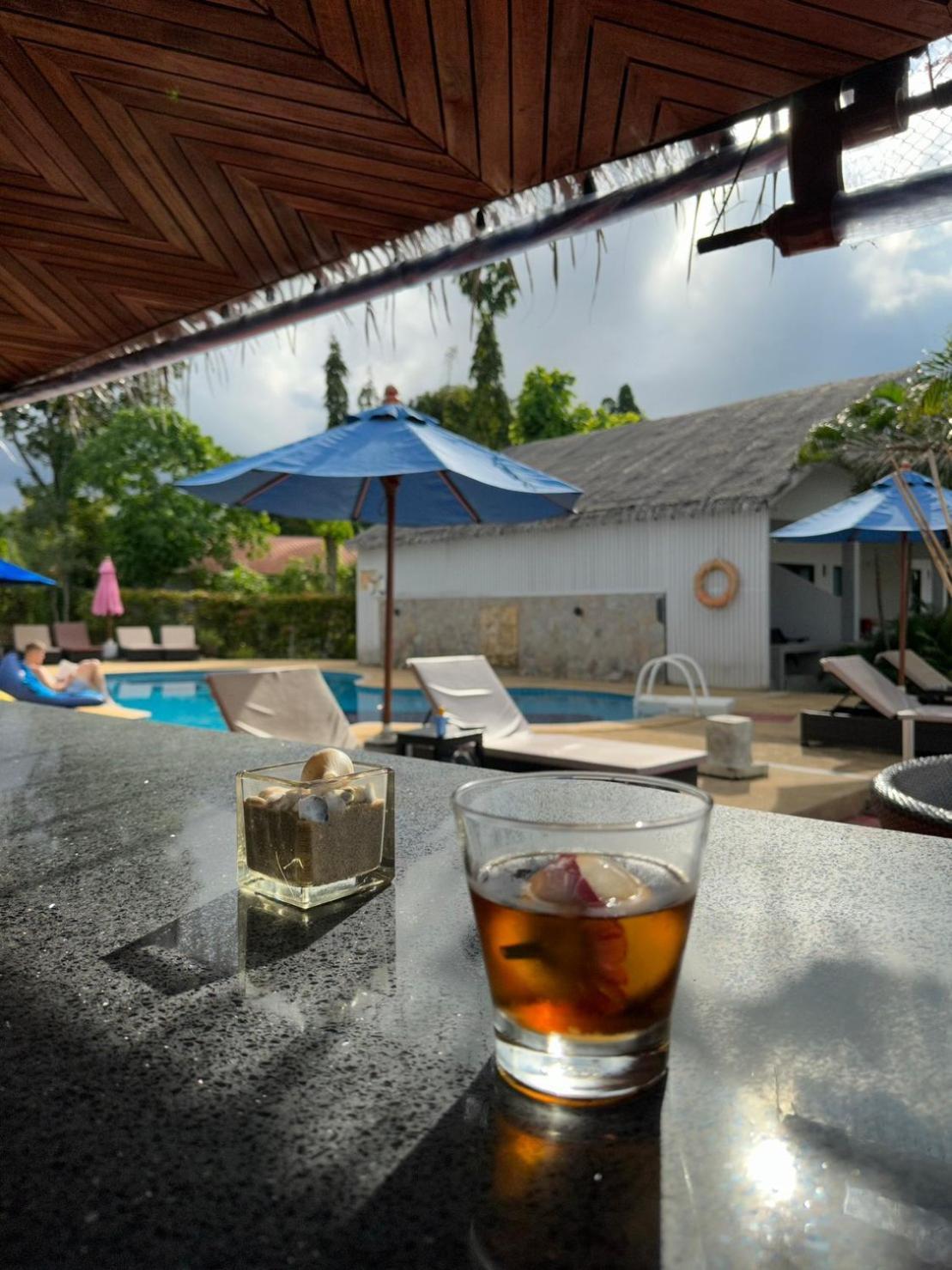 Adarin Beach Resort Маенам Экстерьер фото