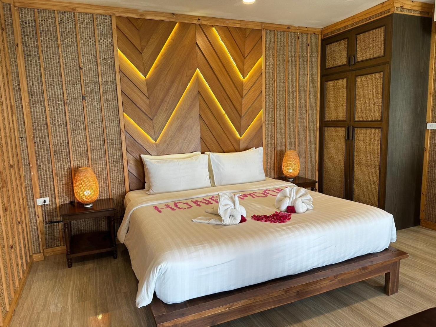 Adarin Beach Resort Маенам Экстерьер фото
